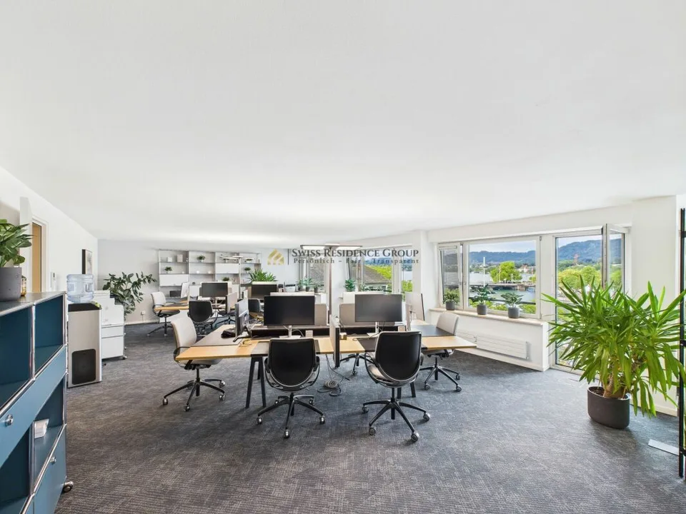 Bureau moderne au cœur de Zurich avec vue imprenable