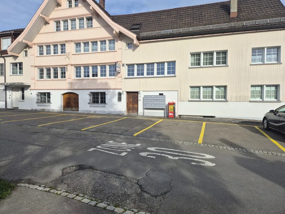mehrere Abstellplätze zu Vermieten