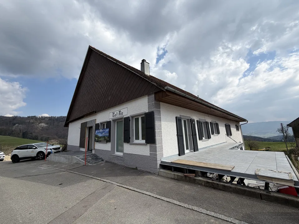 For rent in Montavon magnificent 5.5 room apartment