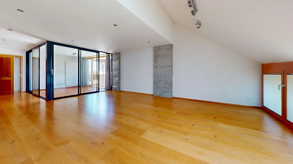 Grandcour - 4,5 Zimmer, 140m2 mit Innenloggia!