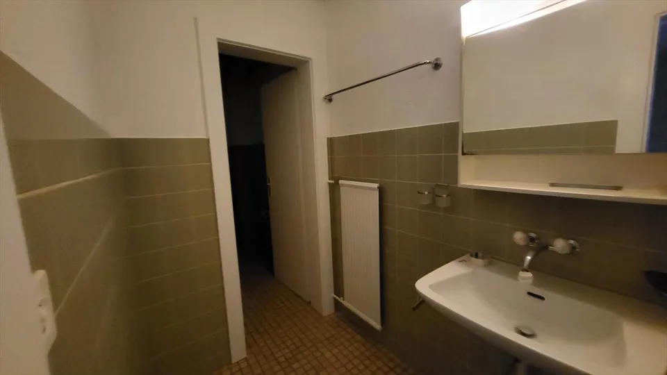 Place de l'Hôtel-de-Ville 6, La Chaux-de-Fonds - 3 rooms on the 3rd floor – photo 8 of 10