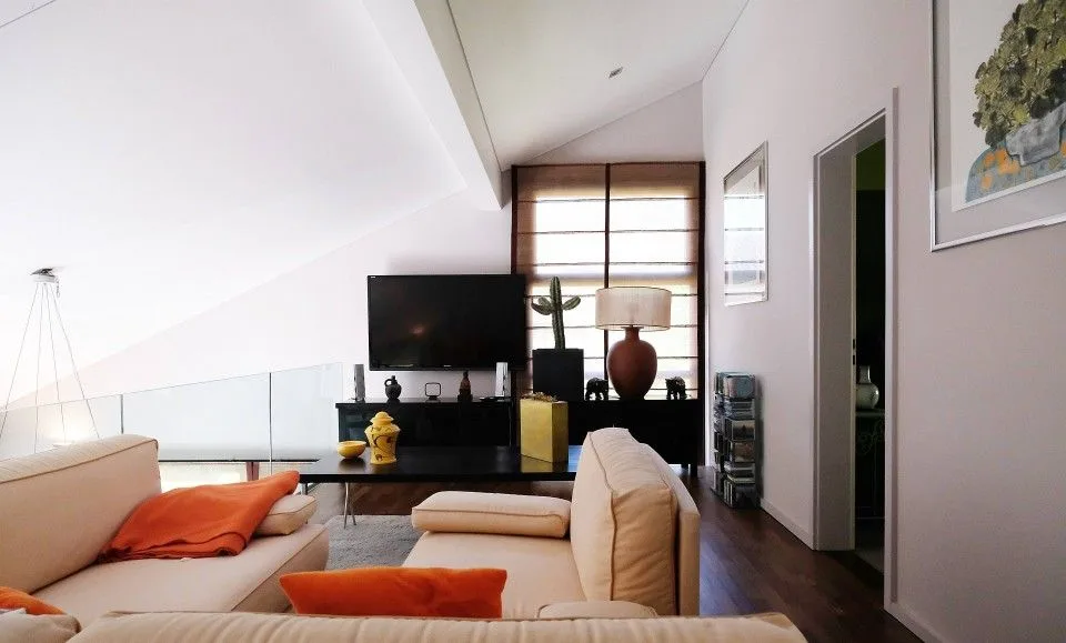 3D-TOUR // Möblierte Villa / Atemberaubender Seeblick / Pool