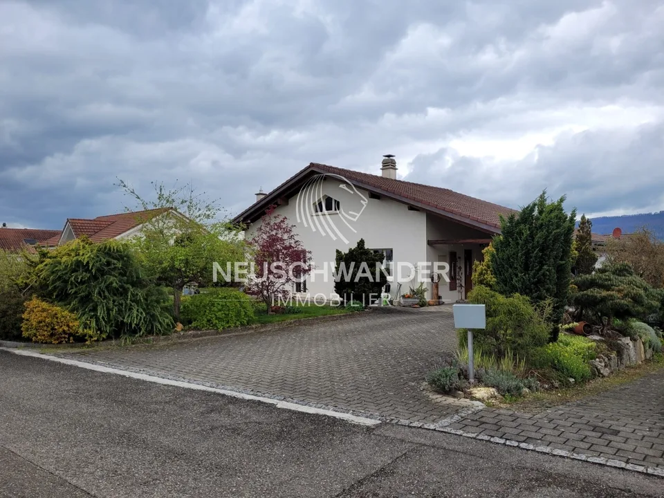 À louer à Rossemaison local de 2 pièces et 34 m²