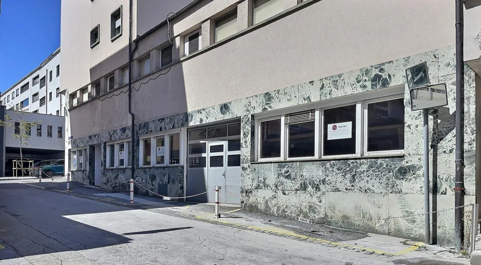 À LOUER - Locaux commerciaux modulables dès 90 m² - Sierre centre