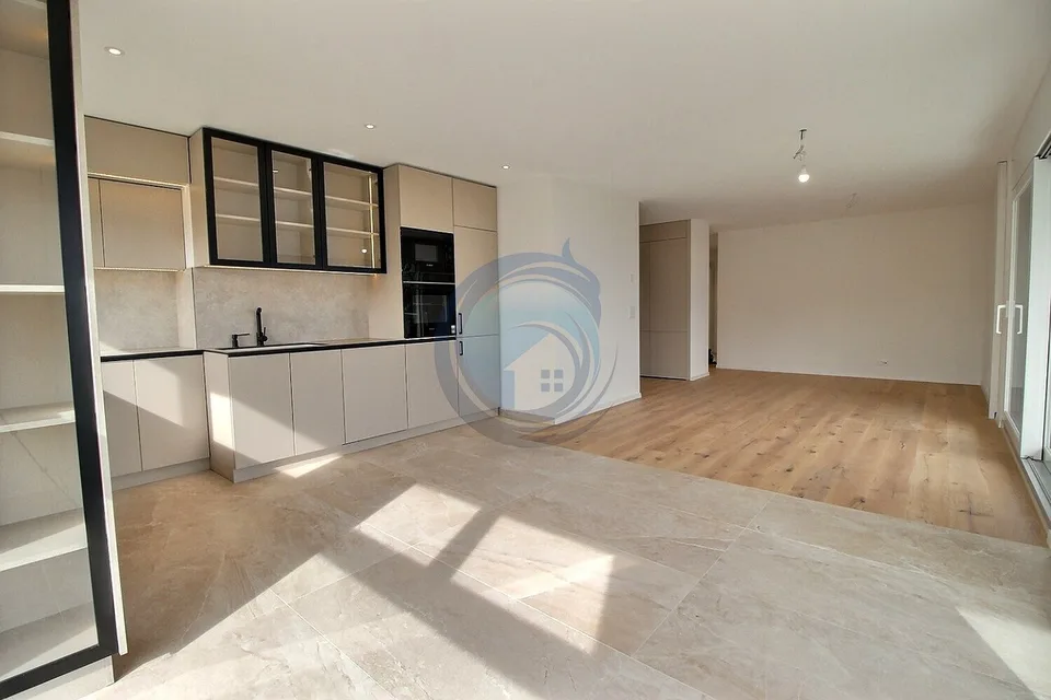 NUOVO APPARTAMENTO 4,5 STANZE CON VISTA PANORAMICA SUL LAGO