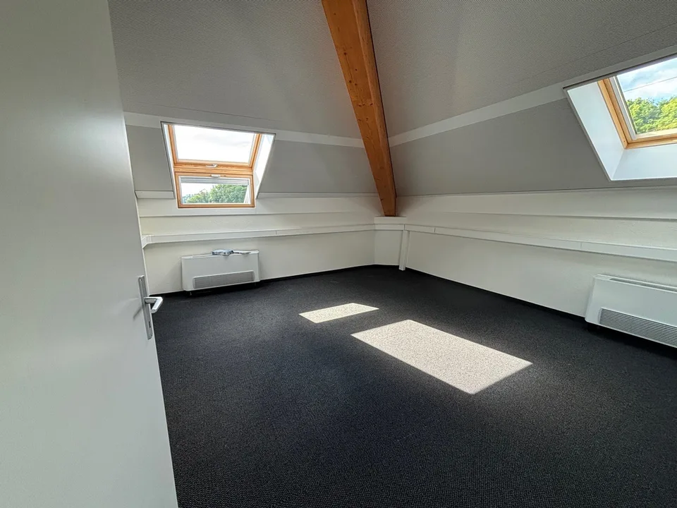 Büro von etwa 204 m2 im 3. Stock
