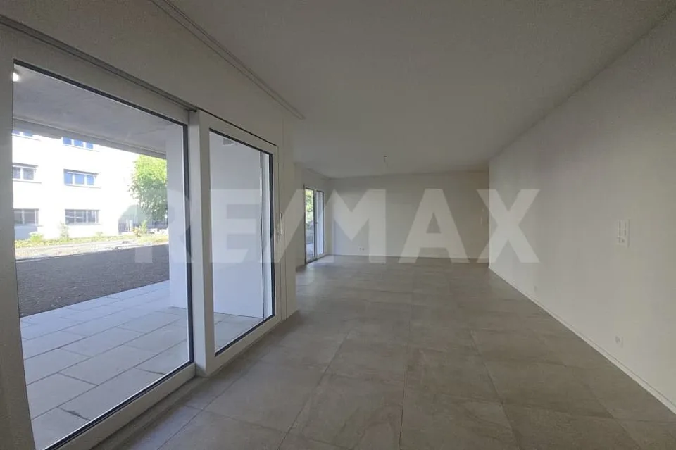 Prima locazione: Magnifico appartamento nuovo di 4,5 stanze con giardino privato!