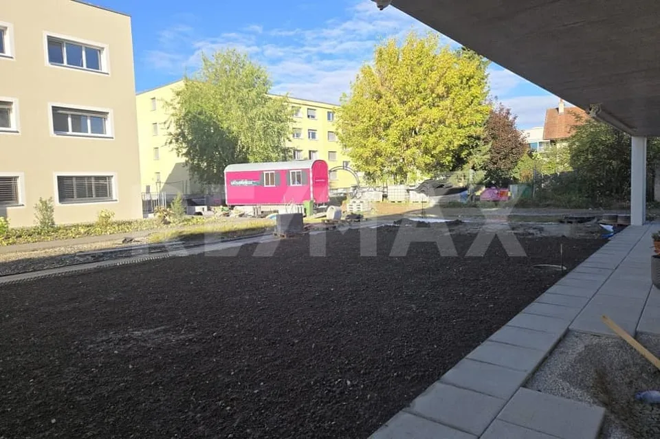 Prima locazione: Magnifico appartamento nuovo di 4,5 stanze con giardino privato!