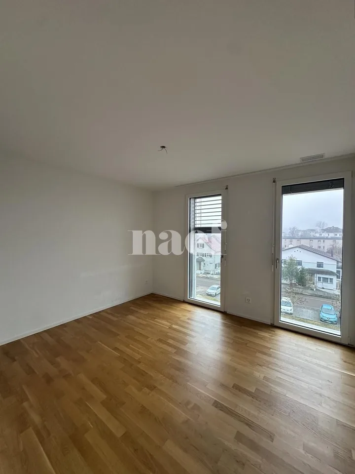 5,5-Zimmer-Wohnung mit Balkon