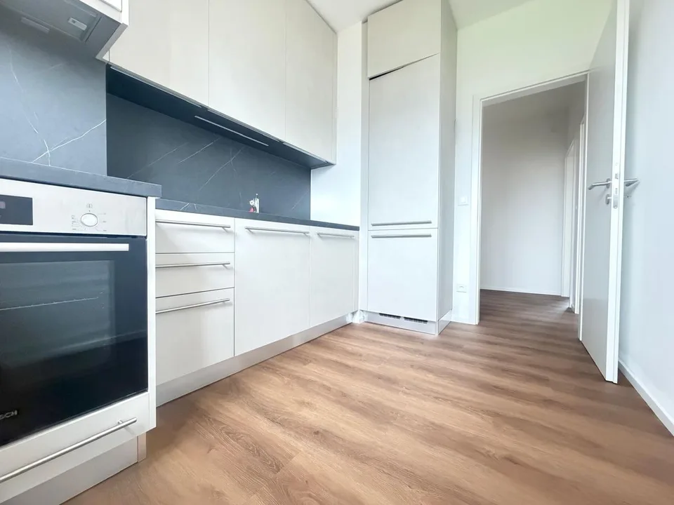 4-Zimmer-Wohnung renoviert, hell, strategische Lage in Mendrisio