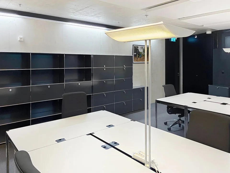 Ufficio arredato di 38 m² – Mies (FIBA - Federazione Internazionale di Basket)
