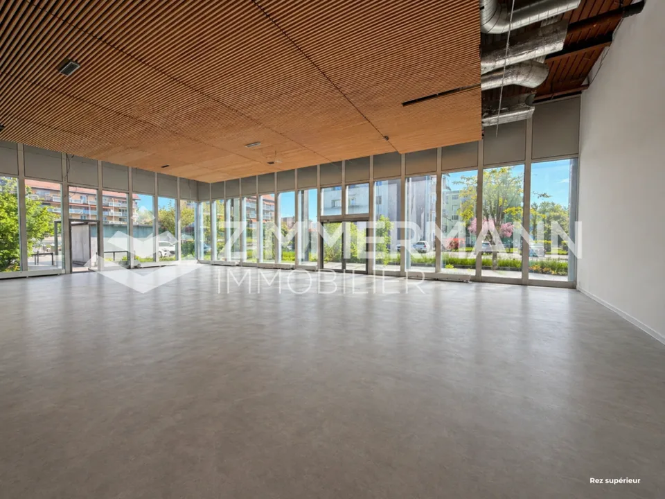 Surface commerciale au rez 525m2