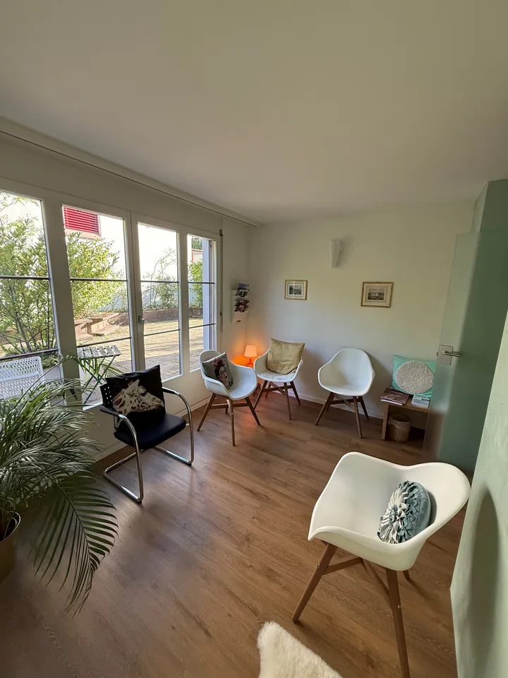 Pratique dans un emplacement central à Oberwil
