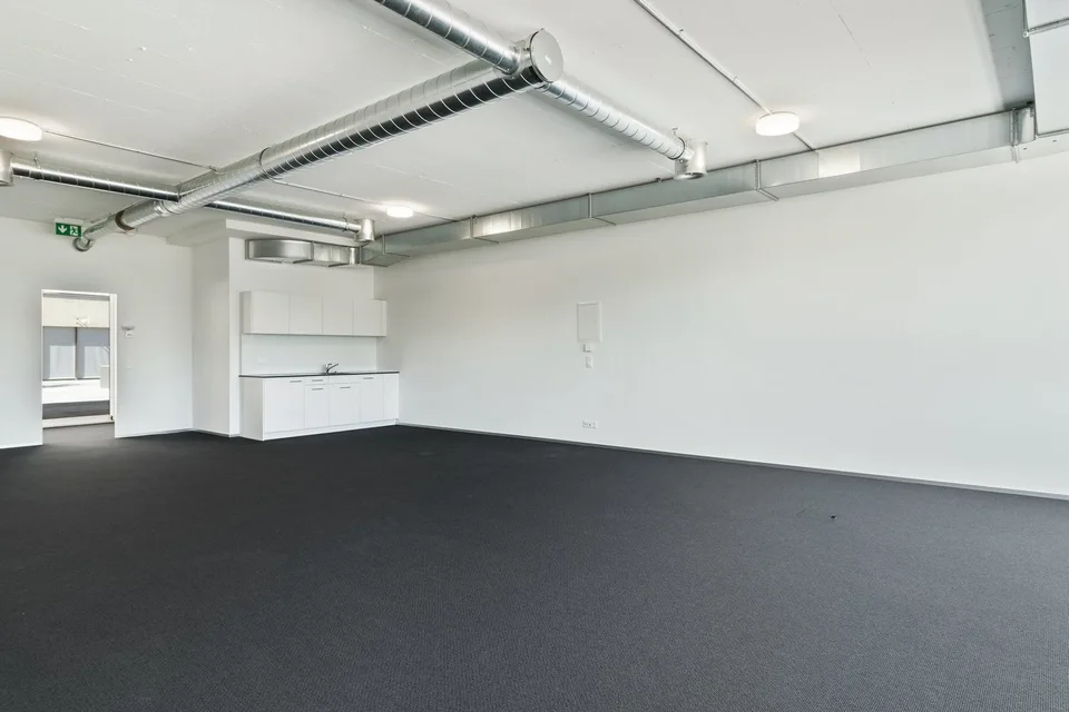 Büro- und Gewerbeflächen mit Seesicht und flexiblen Grössen nach Bedarf