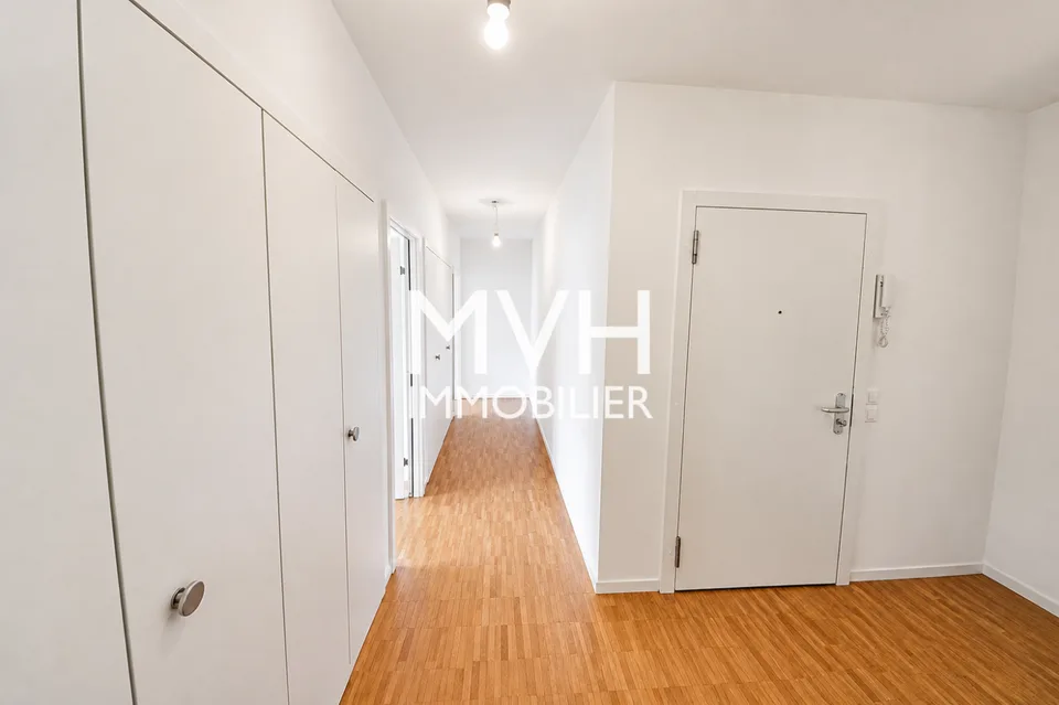 6-room apartment