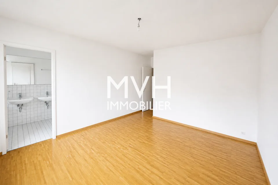 6-room apartment