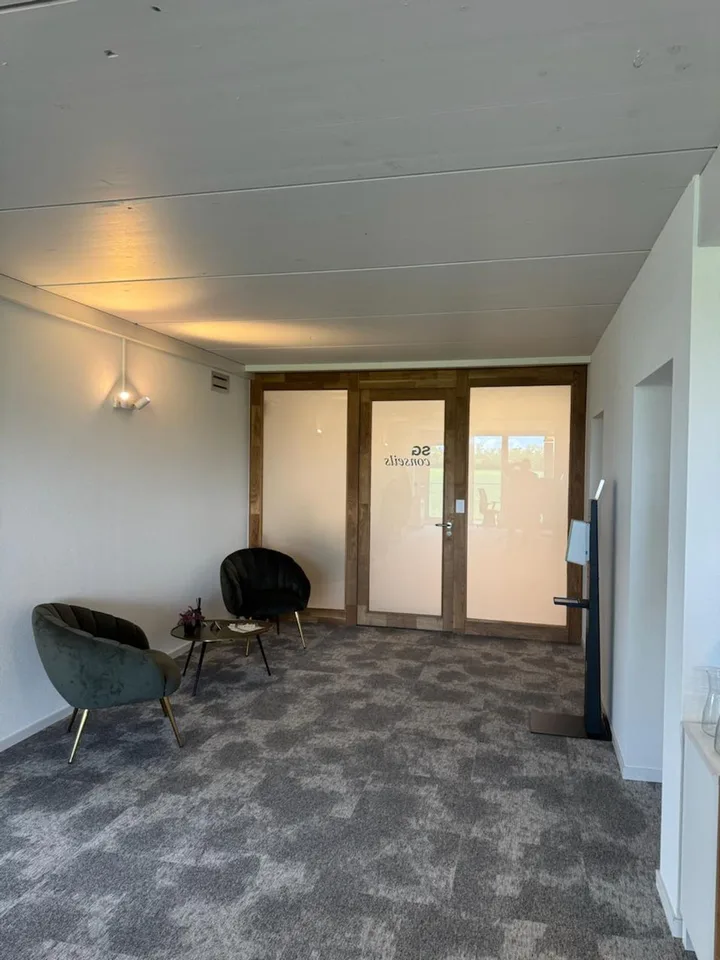 Place de coworking équipée à St-Aubin (FR)