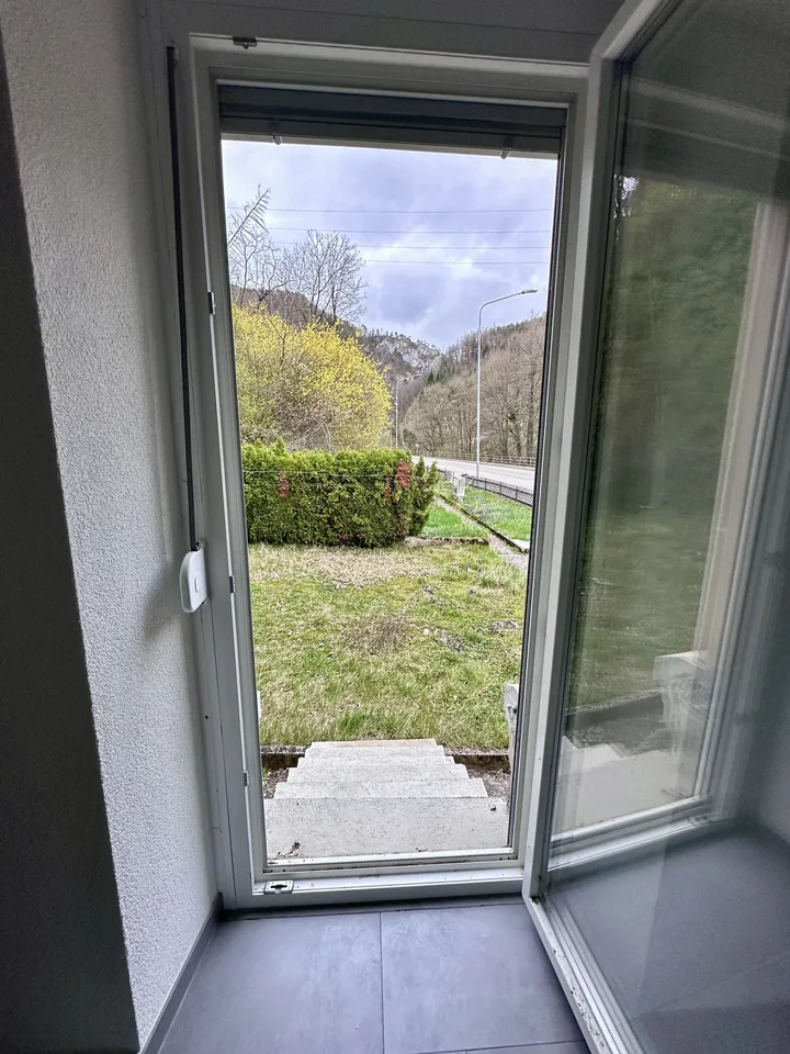 Zu vermieten in Courrendlin eine 4,5-Zimmer-Wohnung im Erdgeschoss