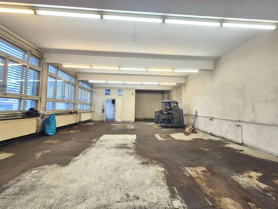 Gewerberaum / Lager / Werkstatt