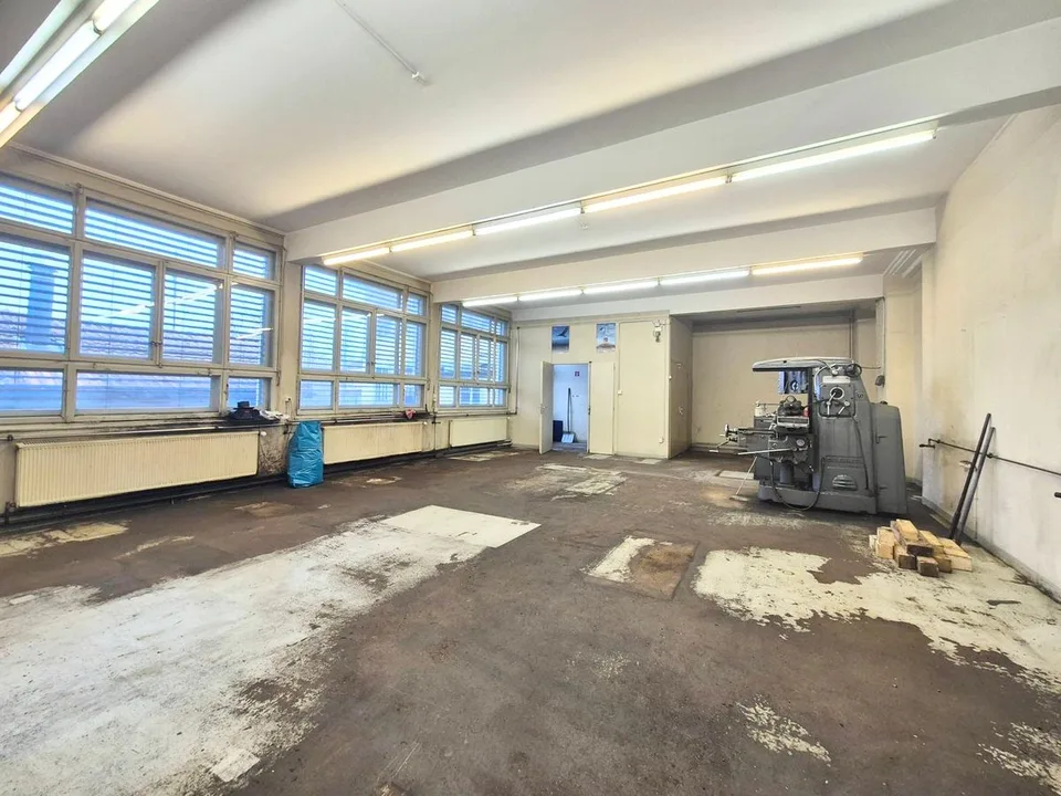Gewerberaum / Lager / Werkstatt