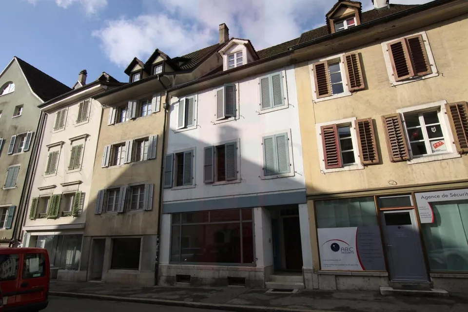 Local commercial avec vitrine au centre ville de Delémont