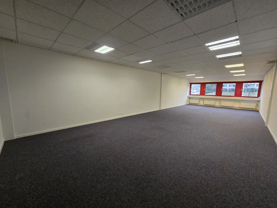 Büro von 57m²- Idealerweise in Gland
