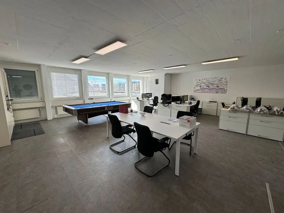 Bureaux et espaces commerciaux à louer au cœur de Schlieren