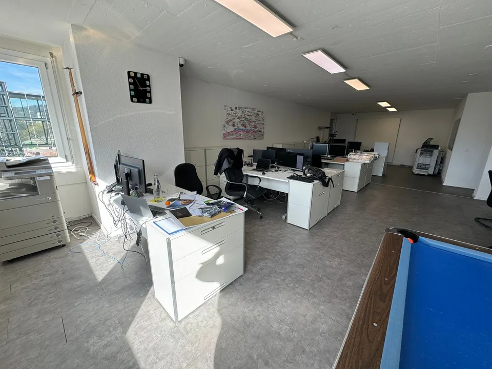 Bureaux et espaces commerciaux à louer au cœur de Schlieren