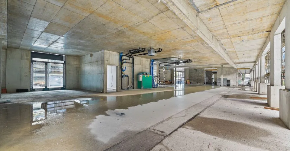 À louer - Surface commerciale neuve et modulable (lot E00) – photo 11 sur 12
