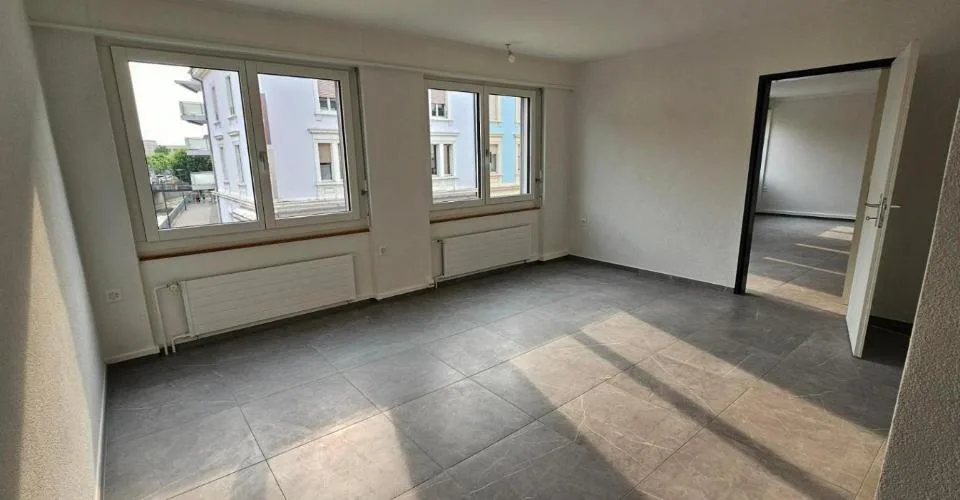 Gemischt genutztes Gebäude 3 Zimmer