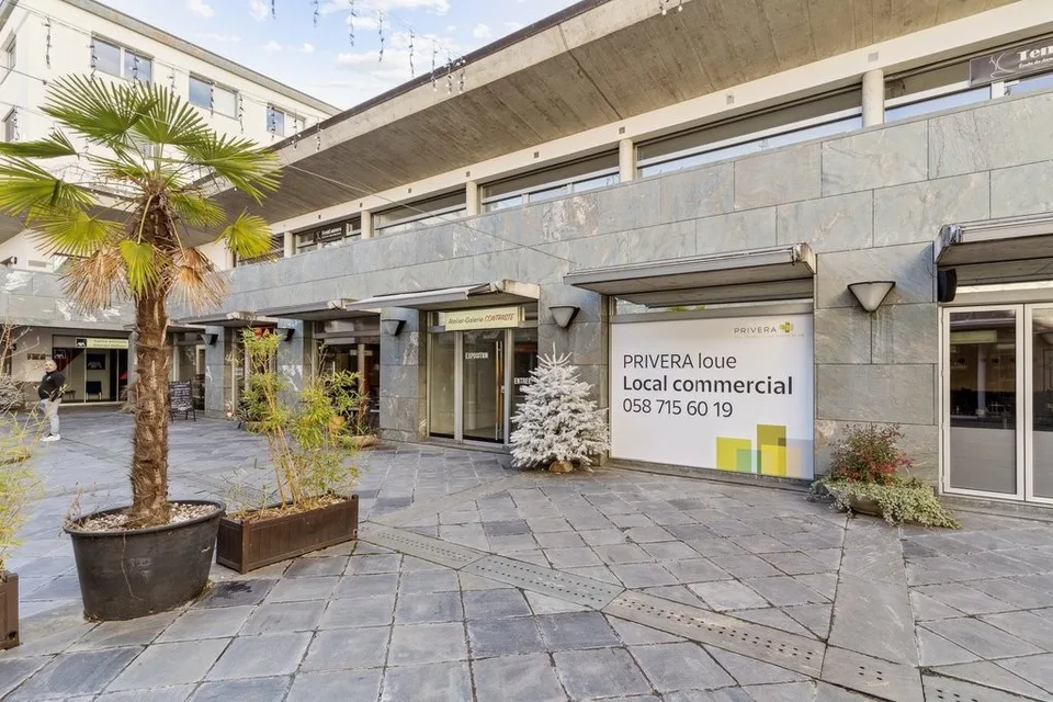 Arcade im Stadtzentrum von Sierre sofort oder nach Vereinbarung zu vermieten