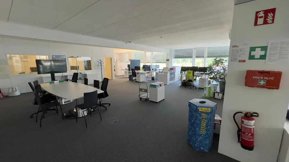 Grosszügige Büro- und Gewerbefläche in der Industriezone von Schaffhausen zu vermieten