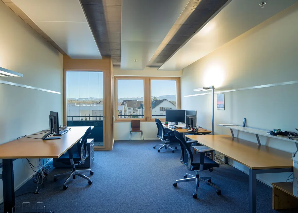 Aussergewöhnliches Bürokonzept 857 m² in Hagendorn!