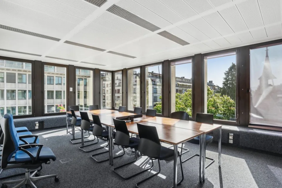 Grandes surfaces modulables au coeur de Lausanne