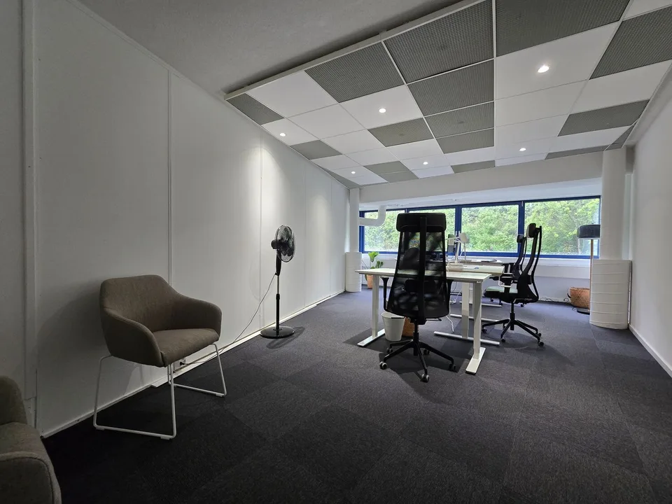 Emplacement optimal – Bureau Plug-and-Play de 190m2