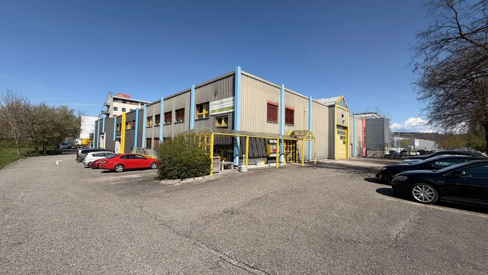 Lager- und Produktionsfläche im Industriegebiet von Burgdorf zu vermieten