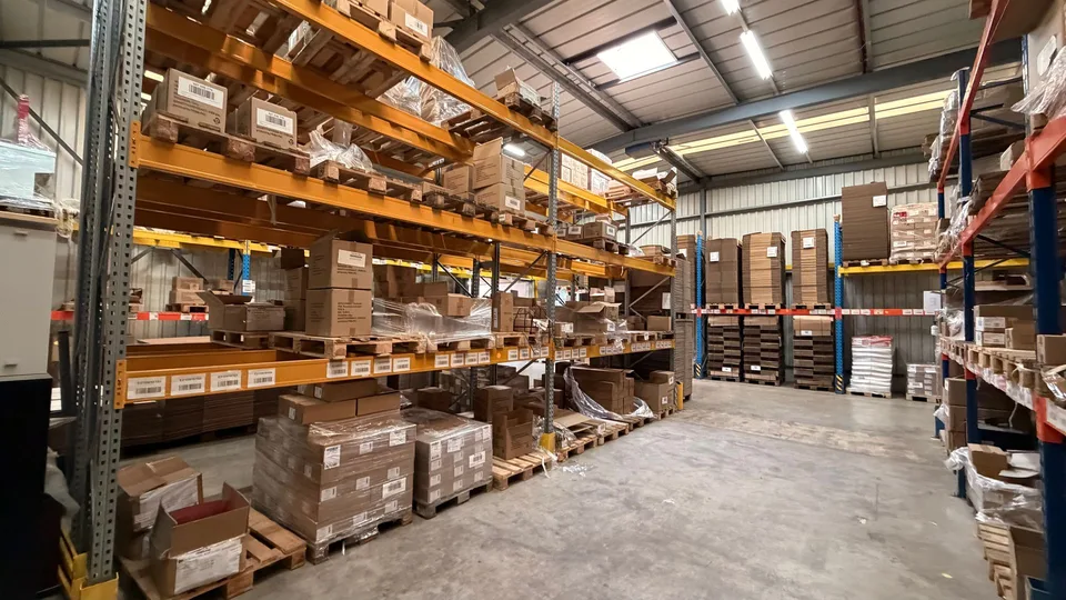 Spazio di magazzino e produzione in affitto nell'area industriale di Burgdorf