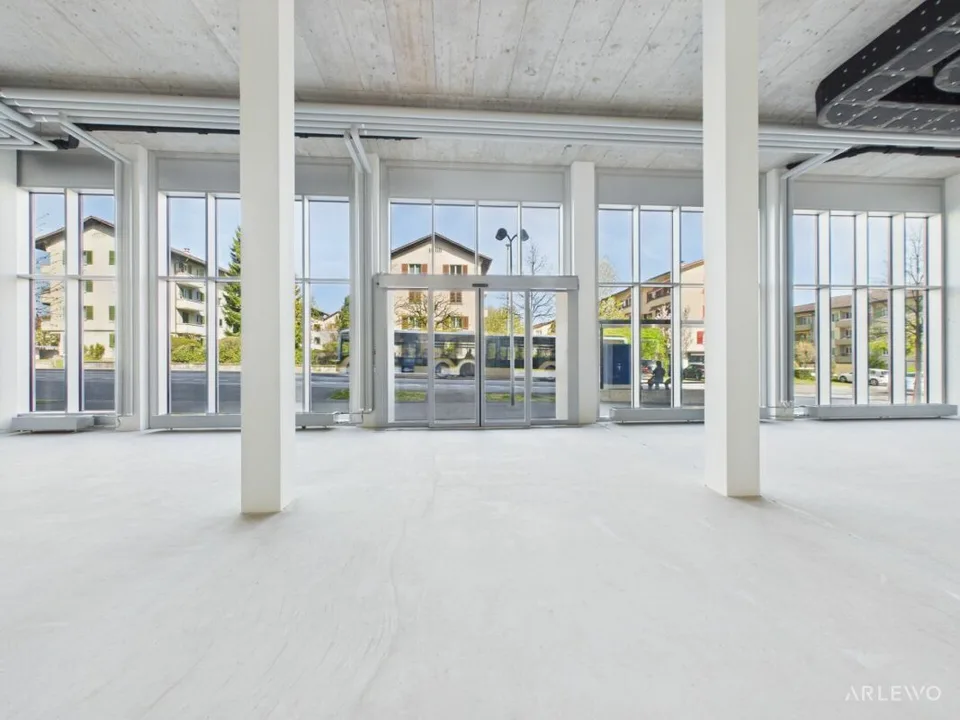 Visibilità perfetta: spazio commerciale in una posizione trafficata a Lucerna-Littau