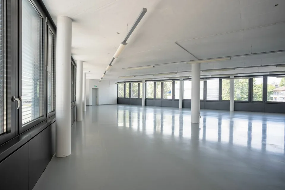 Espace de bureaux et commercial dans un emplacement de choix