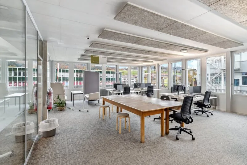 Mehr Platz. Mehr Möglichkeiten. Büro- &amp; Praxisflächen in Köniz
