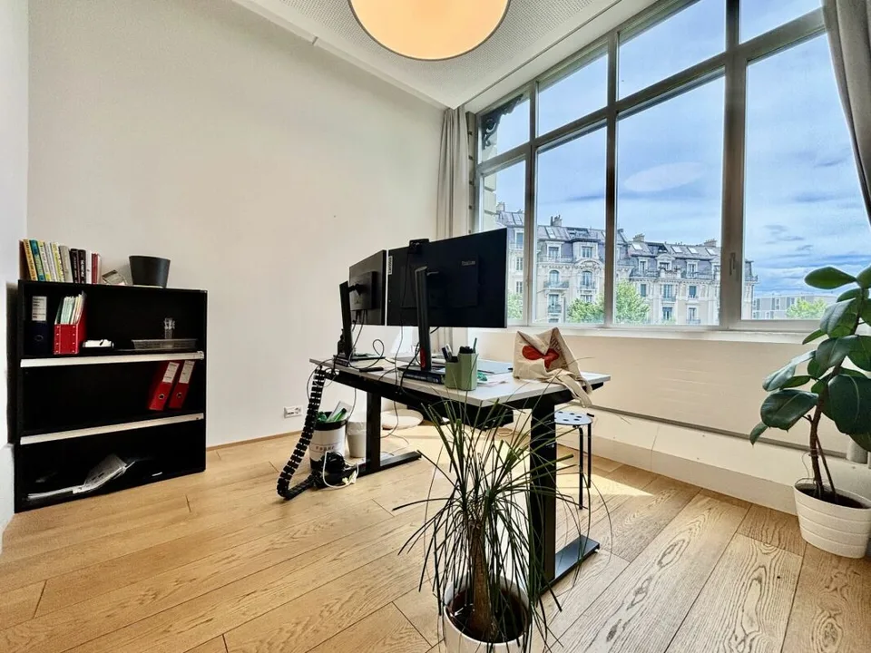 Losanna Sous-gare/Grancy, ufficio amministrativo di 195 m2 in affitto