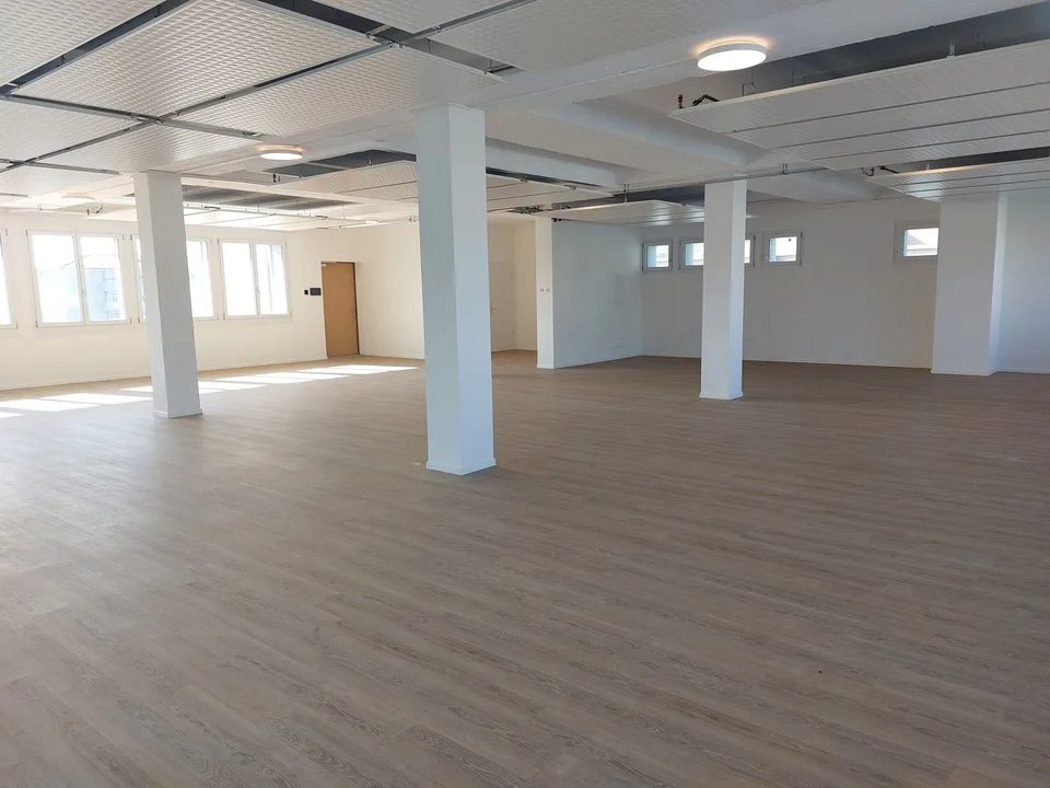 Affitto flessibile – Ufficio 225m2 arredato – Disponibile subito – Vicino a tutto