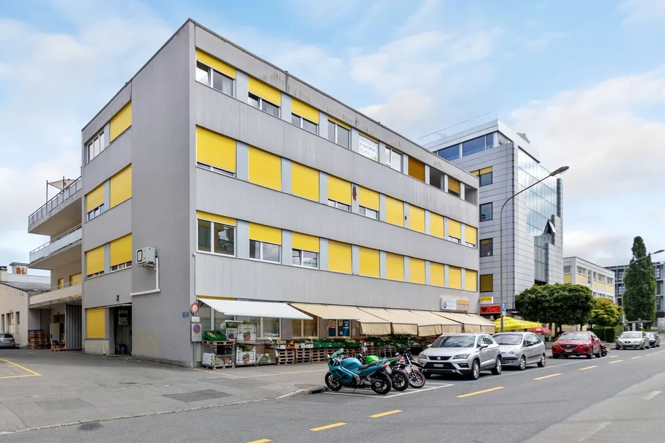Geschäftsfläche/Büro 65 m² zu vermieten – 1. Stock