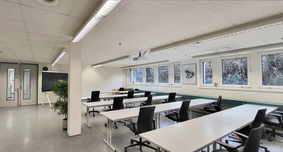 Spannende Bürofläche im EG für Schulung und Ausbildung!