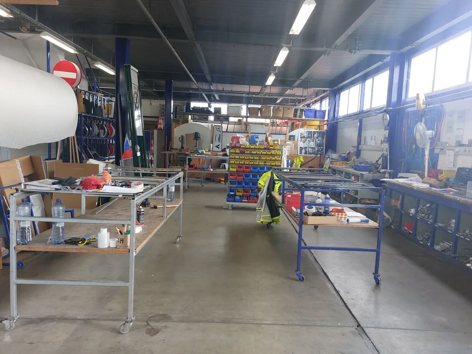 Handwerksgebäude 2671 m2 – Top-Lage – nah an allem!
