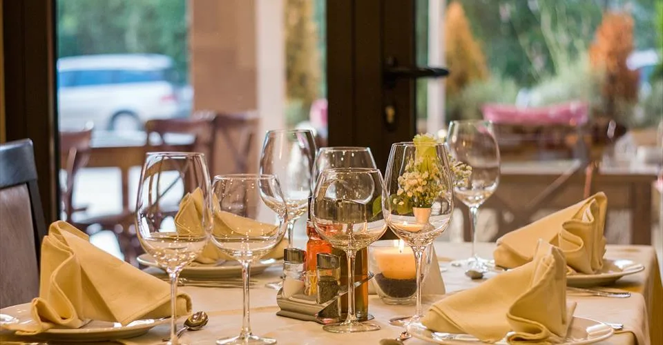 Restaurant 2 pièces