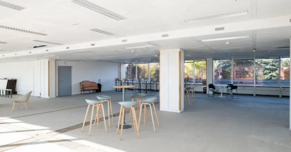 Office 1 room