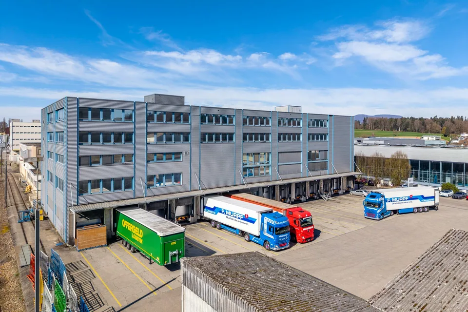 Jusqu'à 20 000 m2 d'espaces de stockage et de logistique attractifs - disponibles à partir de 2028 à Bützberg