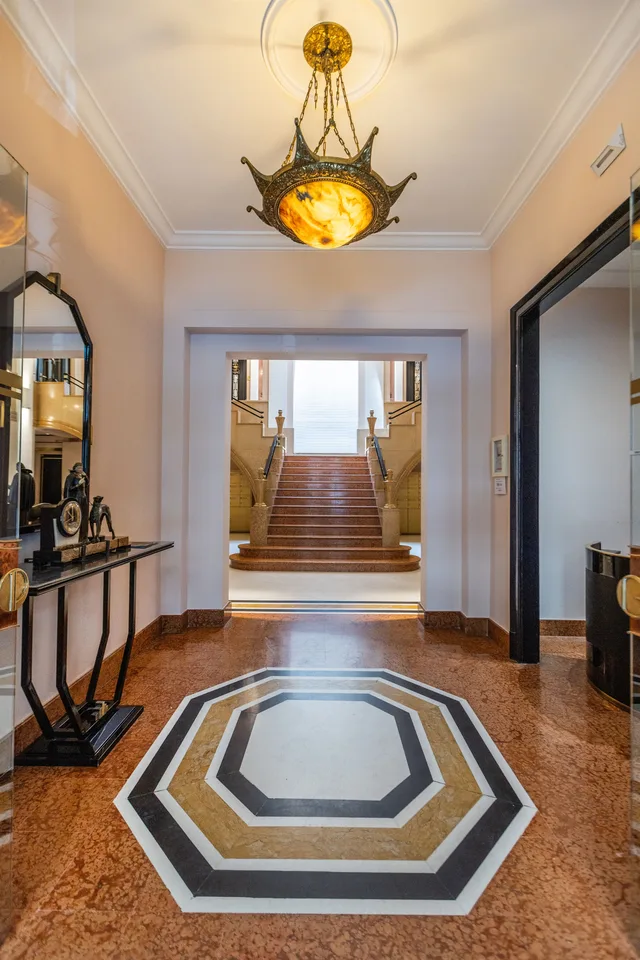 Elegantes Büro in exklusiver Lage
