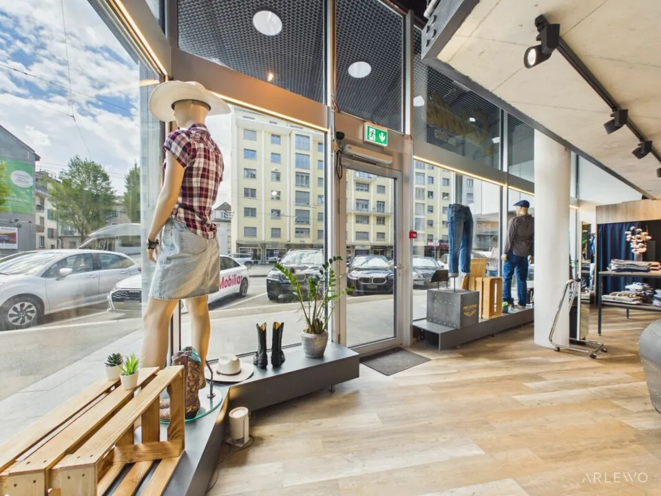 Schaufenster am Pilatusplatz